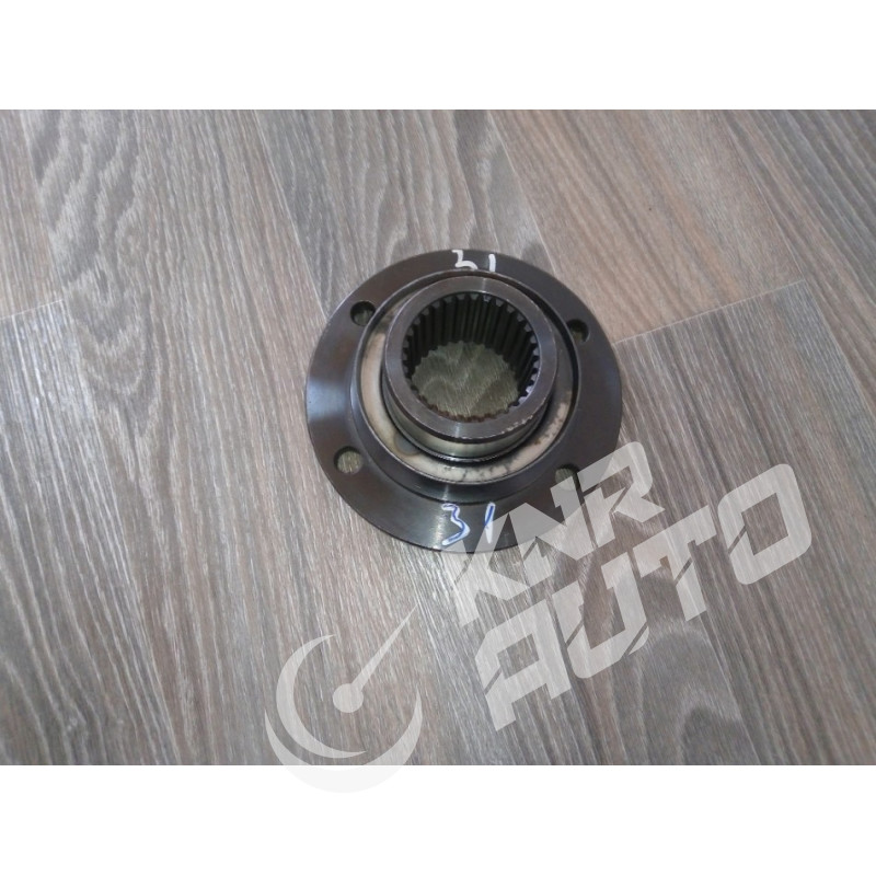 Фланец среднего редуктора FAW-3252 2402078XJ3 Фланец редуктора 31 шлиц, 4х180мм, H=90мм FAW-2402078XJ3