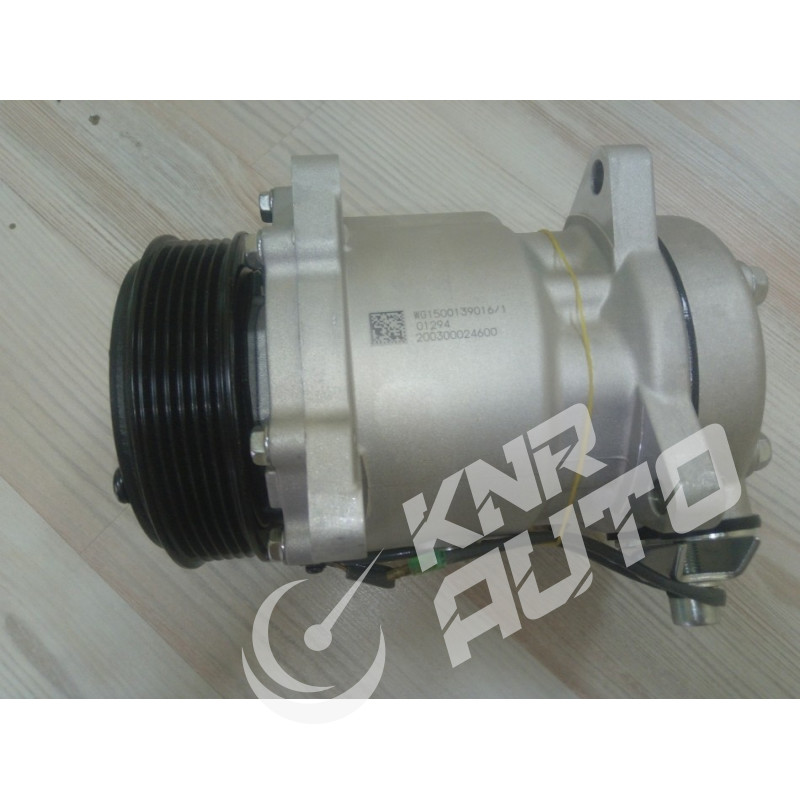 Компресор кондиціонера SINOTRUK WG1500139016 HOWO A7-WG1500139016