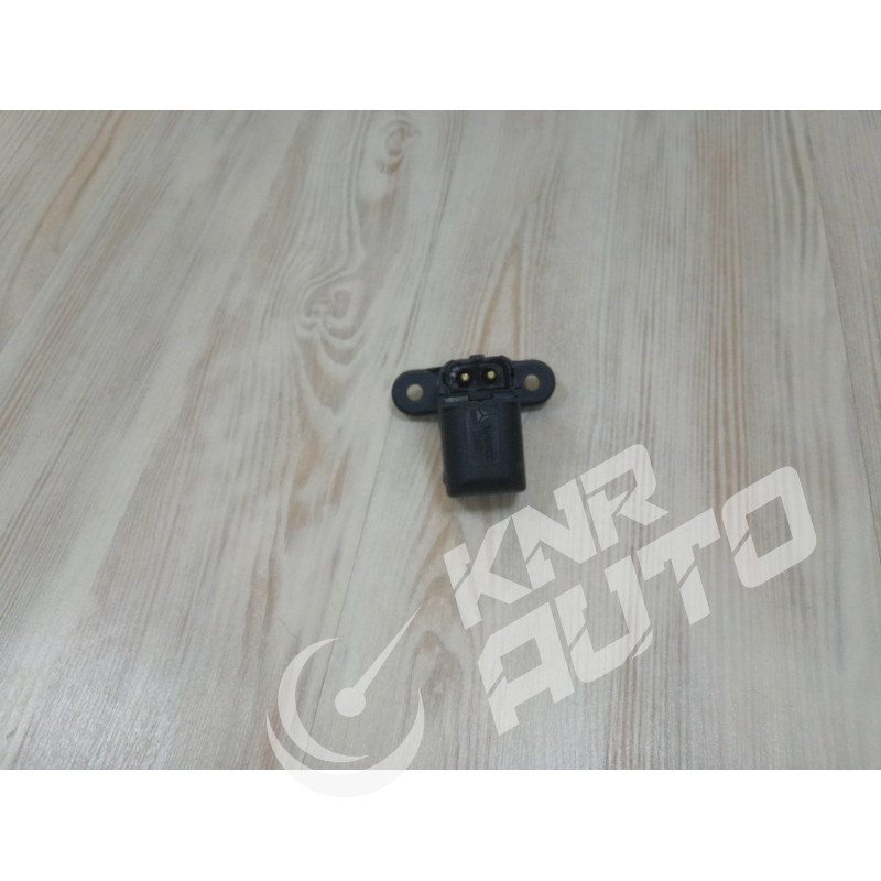 Датчик гидрозамка кабины WG1642440052 HOWO-WG1642440052/3