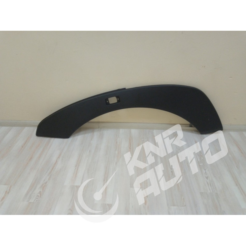 Подкрылок правый черный  WG1664230012 HOWO A7-WG1664230012