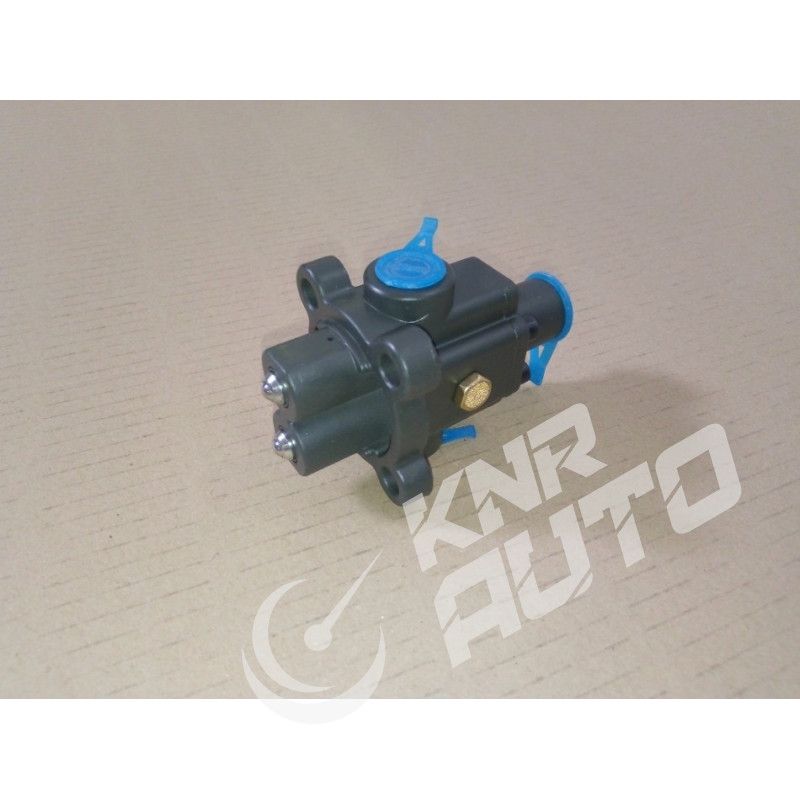 Клапан управления КПП  WG2203250003 HOWO A7-WG2203250003/4
