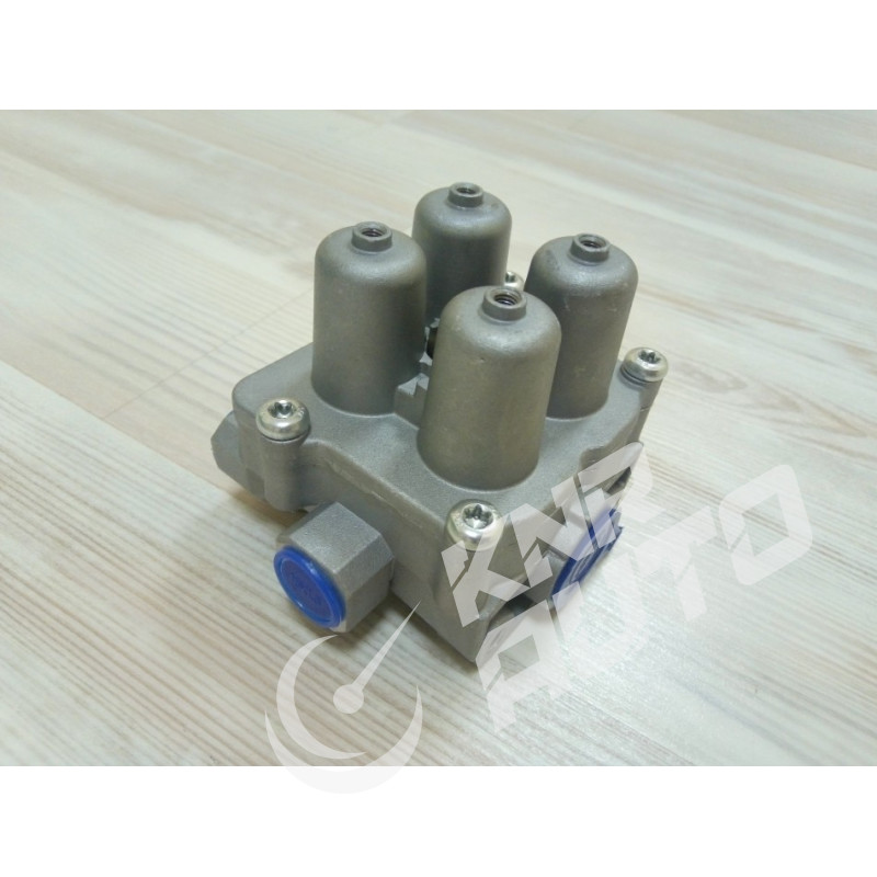 Кран тормозной HOWO 4 контурный WG9000360523-WG9000360523