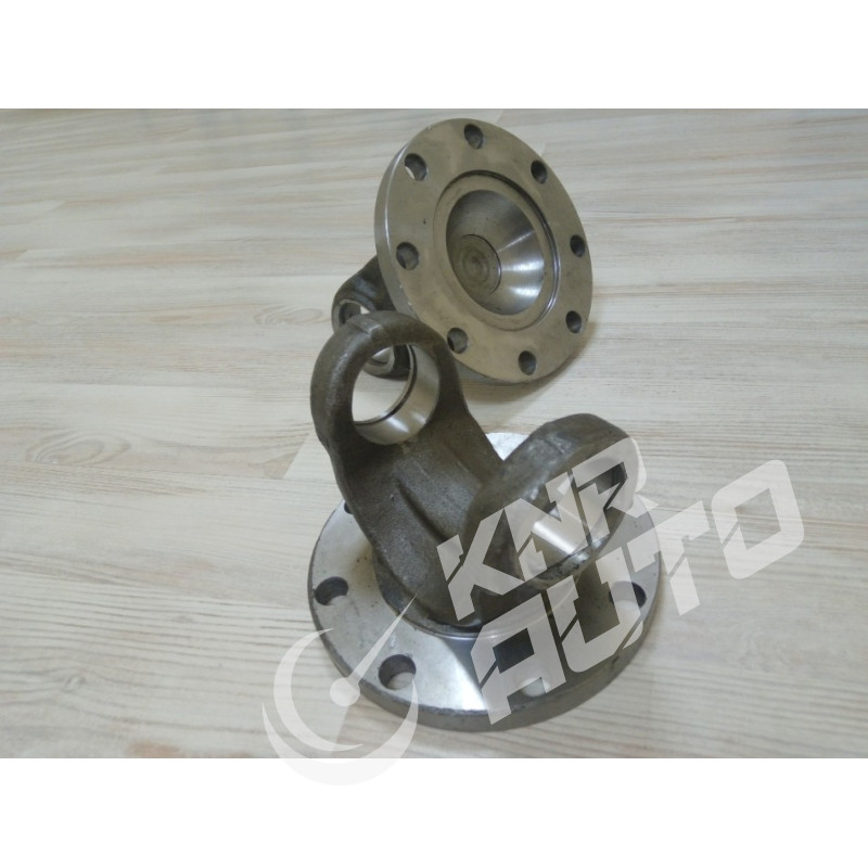Фланец карданного вала FAW 3252 HOWO d180 8 отверстий ухо под крестовину D52-WG9136311062