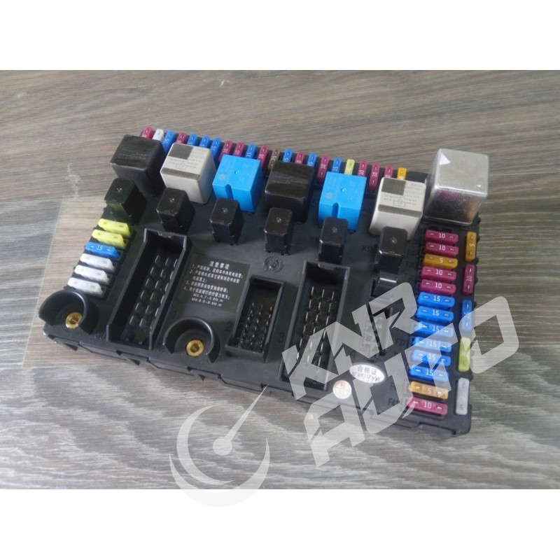 Блок предохранителей Howo A7 WG9716582301-WG9716582301