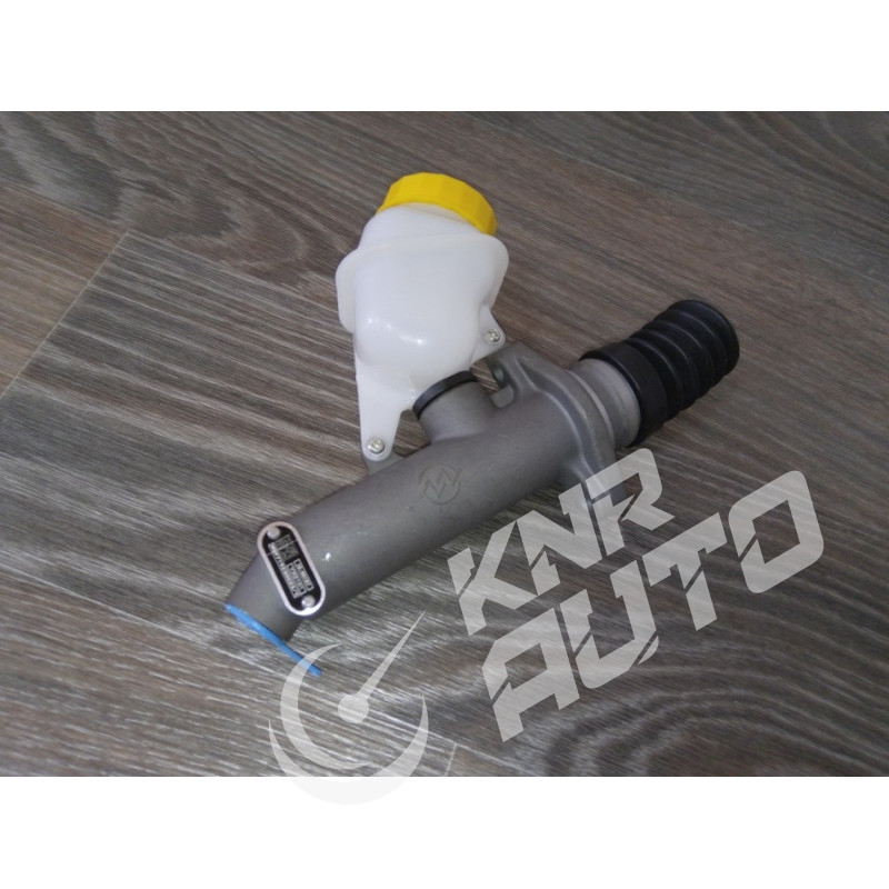 Главный цилиндр сцепления HOWO A7 SINOTRUK HOWO WG9719230023-WG9719230023