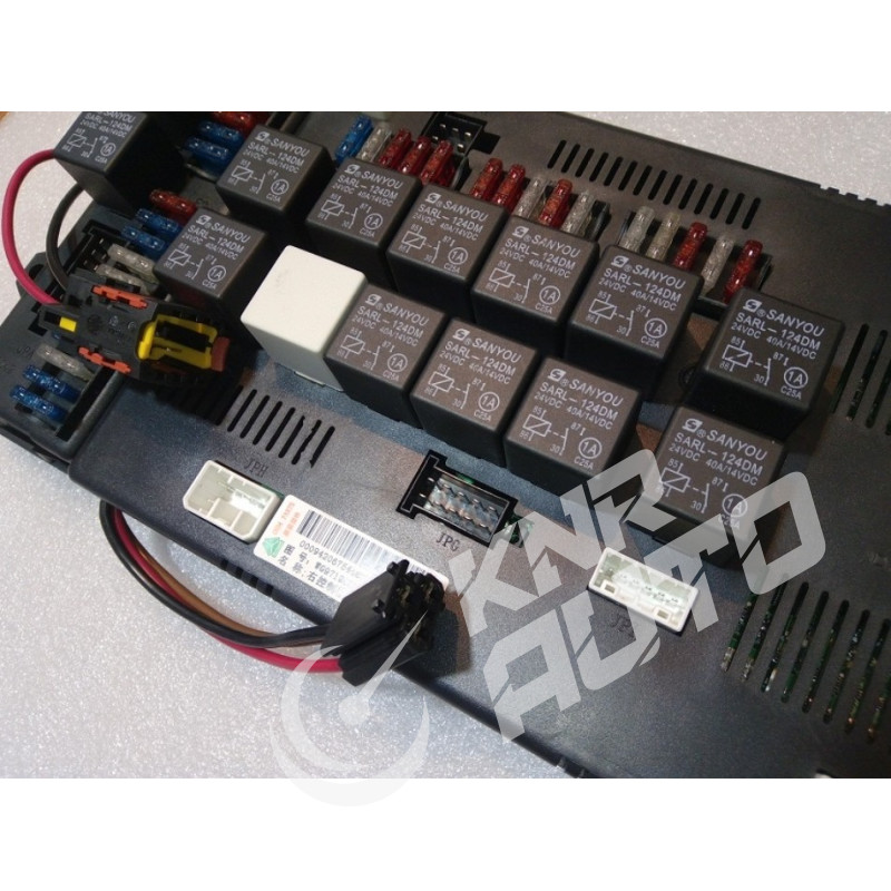Блок реле та запобіжників HOWO-WG9719581023