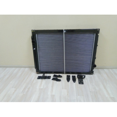 Радиатор охлаждения HOWO A7  WG9918530001/2