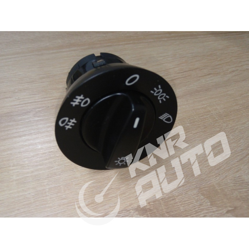 Переключатель света фар HOWO A7  WG9918580010-WG9918580010