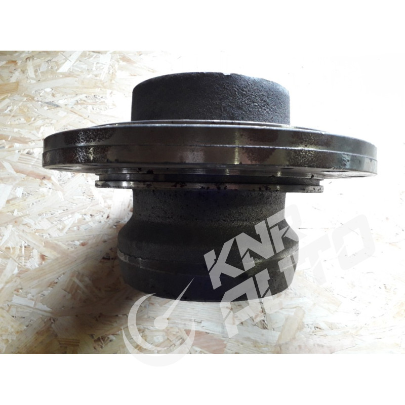 Ступиця заднього колеса ФАВ 3252 - EURO 3-2406031
