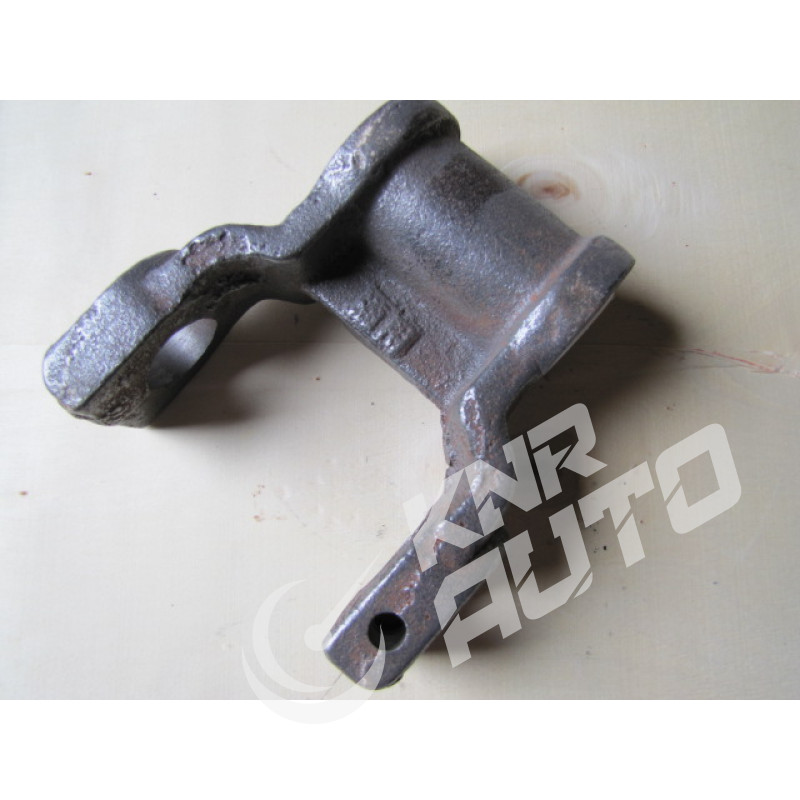 Серьга передней рессоры FAW 3252 (ФАВ 3252)-2902465-1H