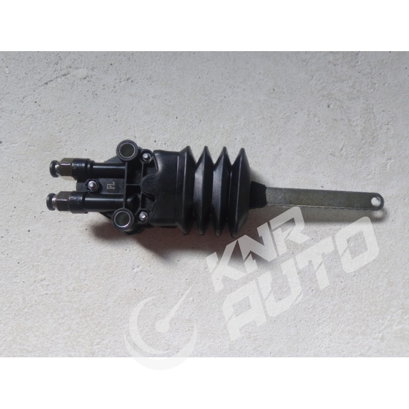 Кран уровня пола кабины HOWO (Хово)-WG1642440051