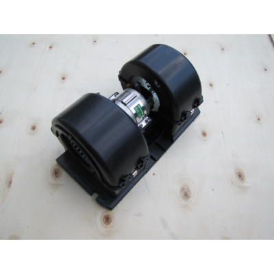 Мотор отопителя салона HOWO A7 D12